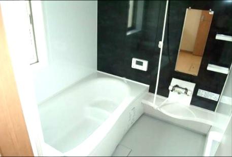 Bathroom. Bathing is a spacious 1 tsubo to heal fatigue of the day