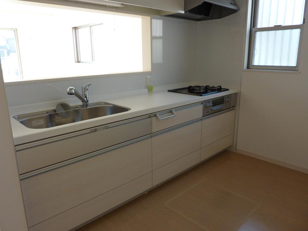 Kitchen. Local (September 2013) Shooting