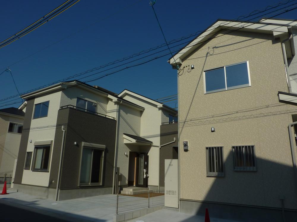 Local appearance photo. Indoor (10 May 2013) Shooting