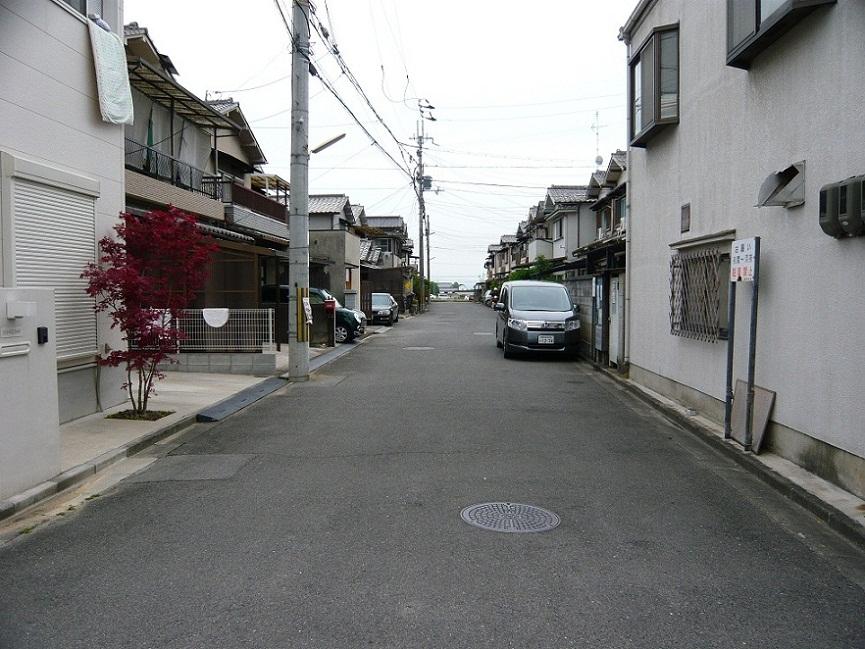 Local photos, including front road. Local front road (May 2012) shooting