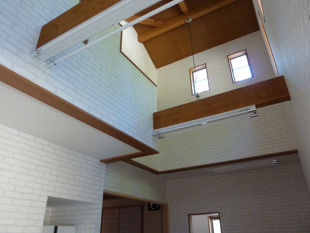 Living. Local (10 May 2013) Shooting