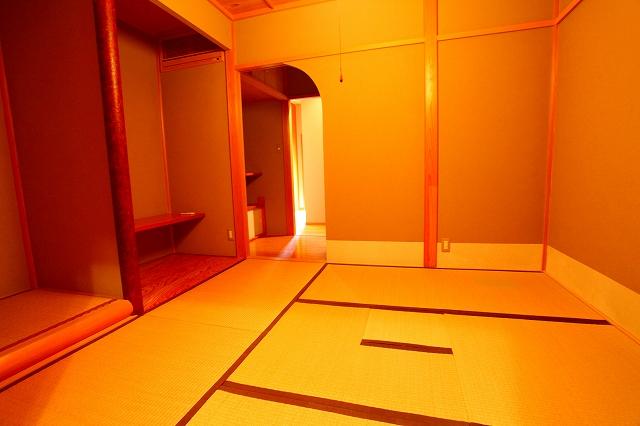 Other introspection. Tearoom