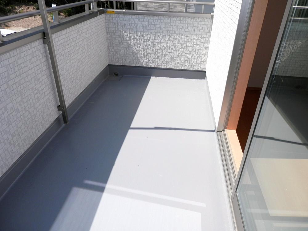 Balcony. Local (September 2013) Shooting