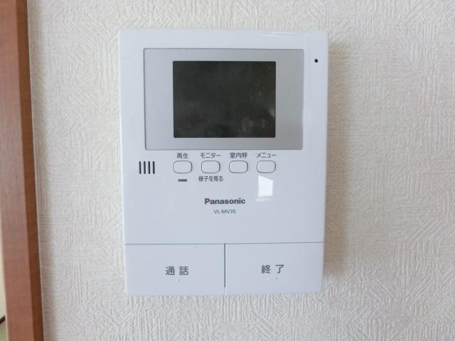 Security equipment. Even when the absence can check the visitor's TV color monitor intercom