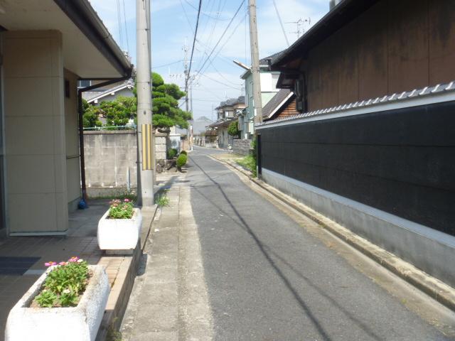 Local photos, including front road. Also good location requirements day ☆