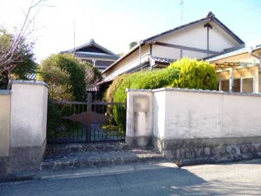 Local land photo. Appearance is a picture.