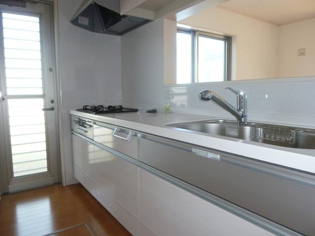 Same specifications photo (kitchen). Same specifications