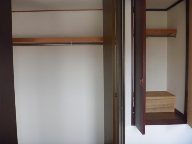 Receipt. Storage lot