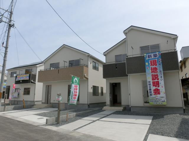 Building plan example (exterior photos). Is an image building of the same specification