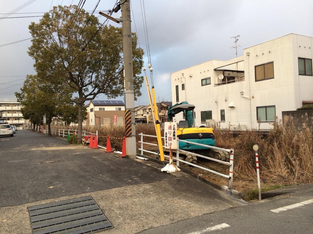 Local photos, including front road