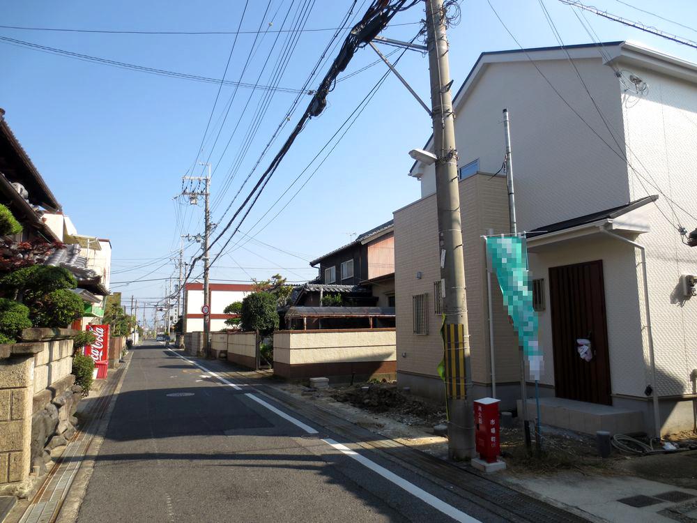 Local photos, including front road.  ■ Located on the front road width 4.7m ■ 