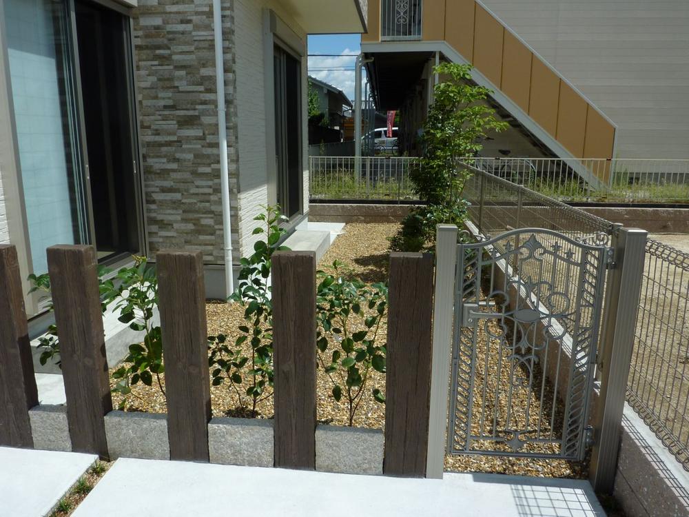 Garden. Local (August 2013) Shooting