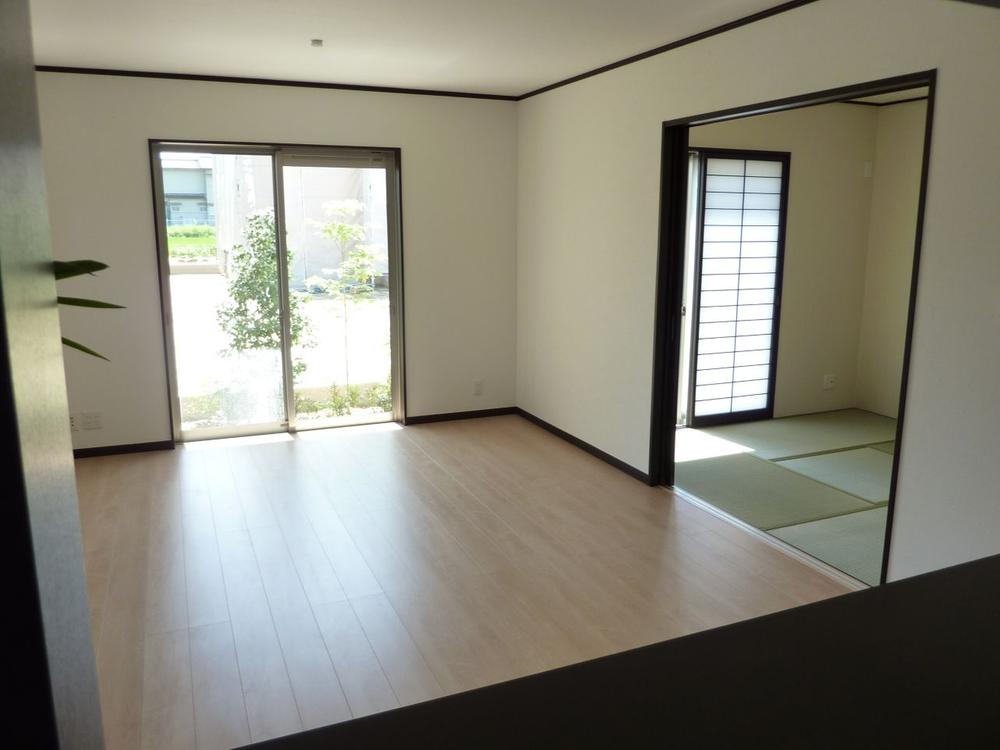 Living. Local (August 2013) Shooting