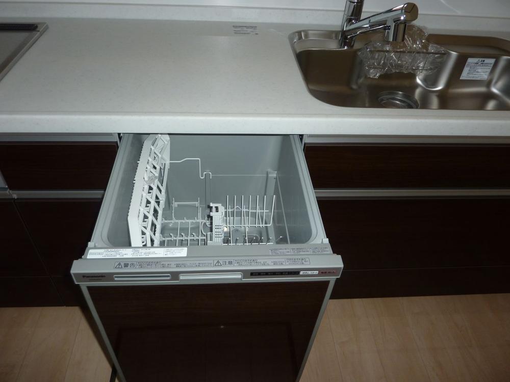 Kitchen. Local (August 2013) Shooting