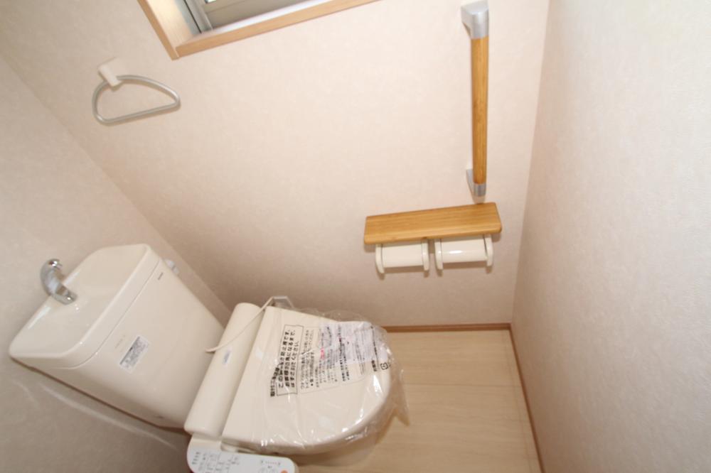 Toilet. Since airy, It is good when you ventilation. 