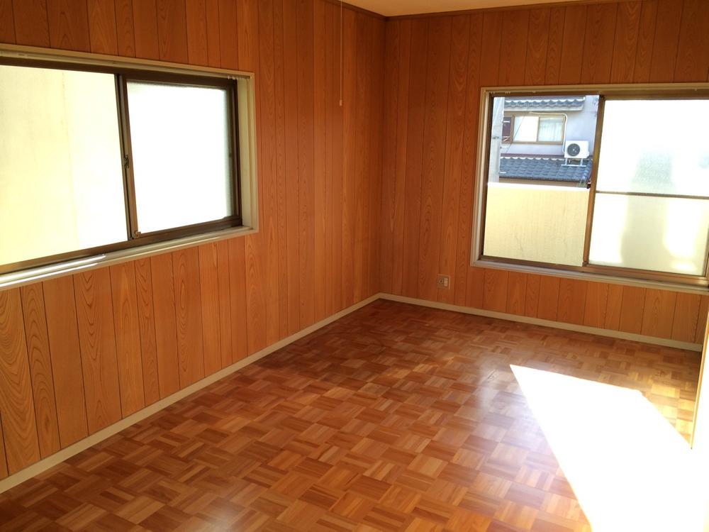 Other introspection. Western style room