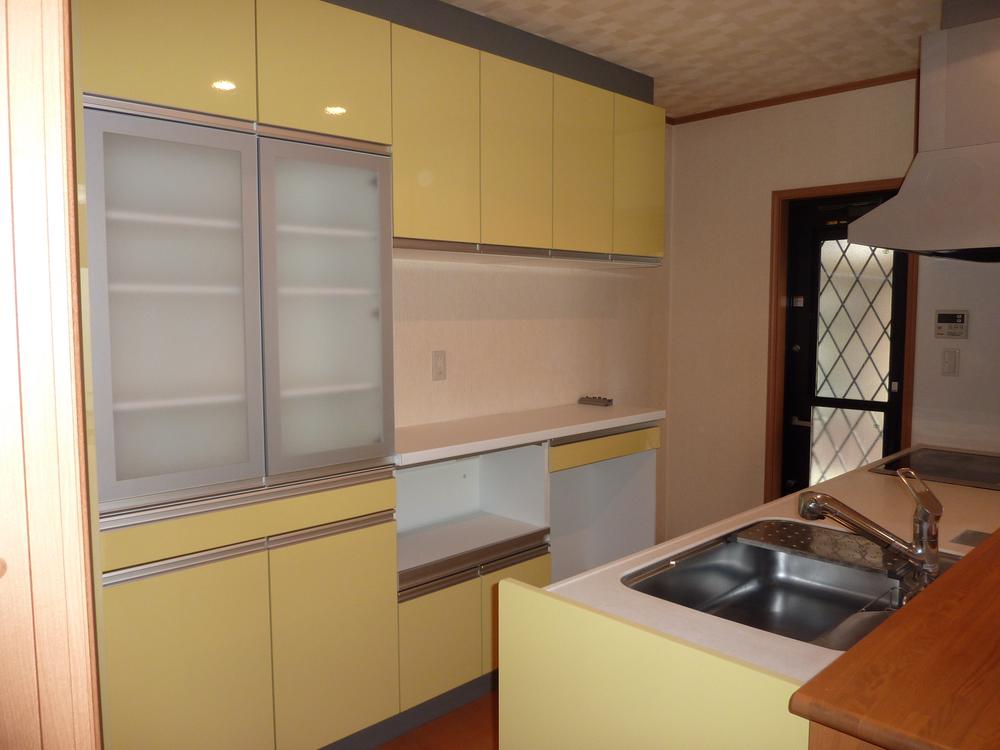 Other. Cupboard, Consumer electronics with storage