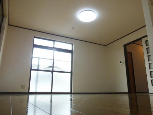 Same specifications photos (living). Cross Chokawa, It has been replaced lighting