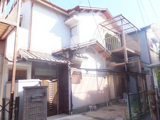 Local appearance photo. Exterior (1)