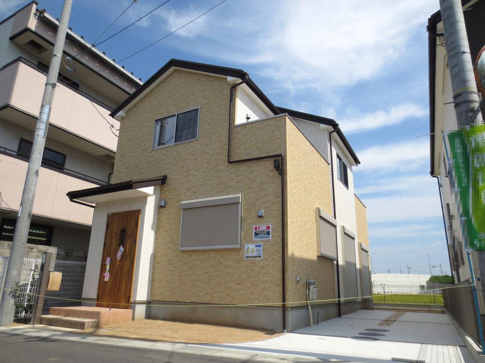 Local appearance photo.  ◆ No. 1 destination appearance ◆ 