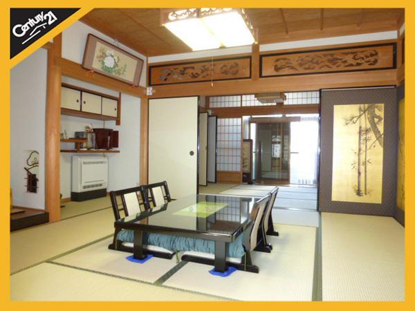 Non-living room. Indoor (11 May 2013) Shooting