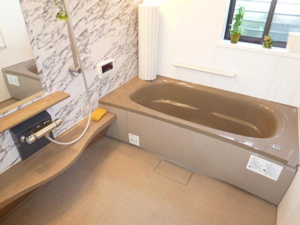 Bathroom. Indoor (11 May 2013) Shooting