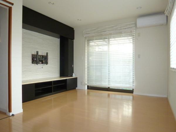 Non-living room. Indoor (11 May 2013) Shooting