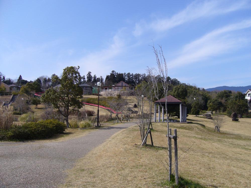 park. Fukujin to Central Park 220m