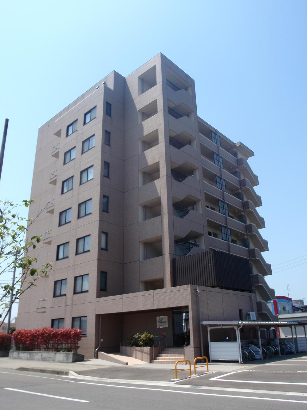 Local appearance photo. Local (May 2013) Shooting