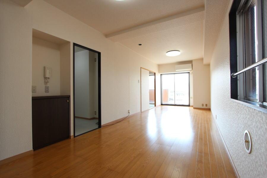 Living. Indoor (11 May 2013) Shooting