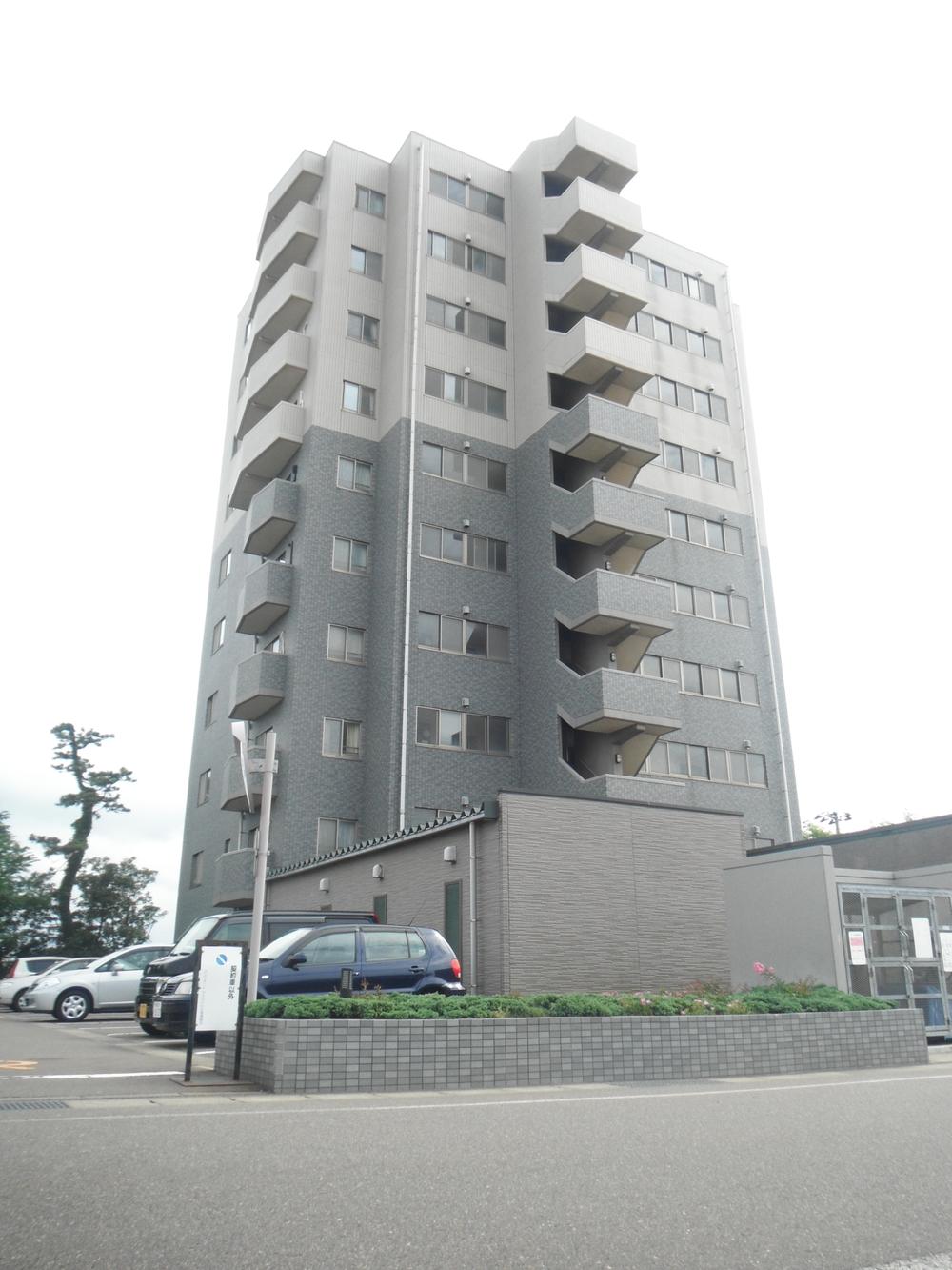 Local appearance photo. Local shooting