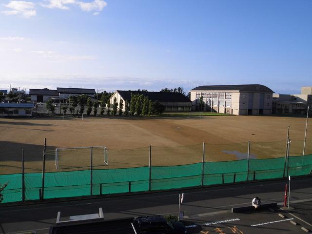 View photos from the dwelling unit. View from the site (July 2013) Shooting
