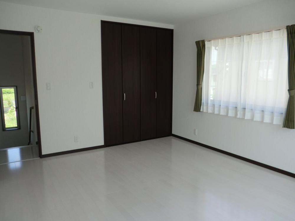 Other introspection. Room (May 2013) Shooting