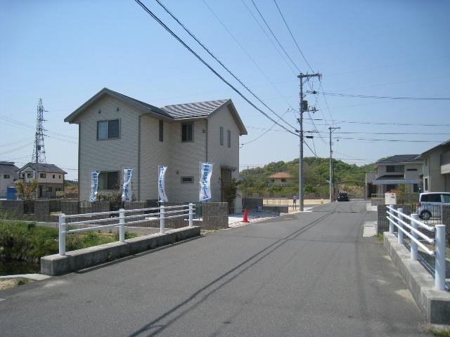 Other local. Complex approach path  Local (April 2013) Shooting