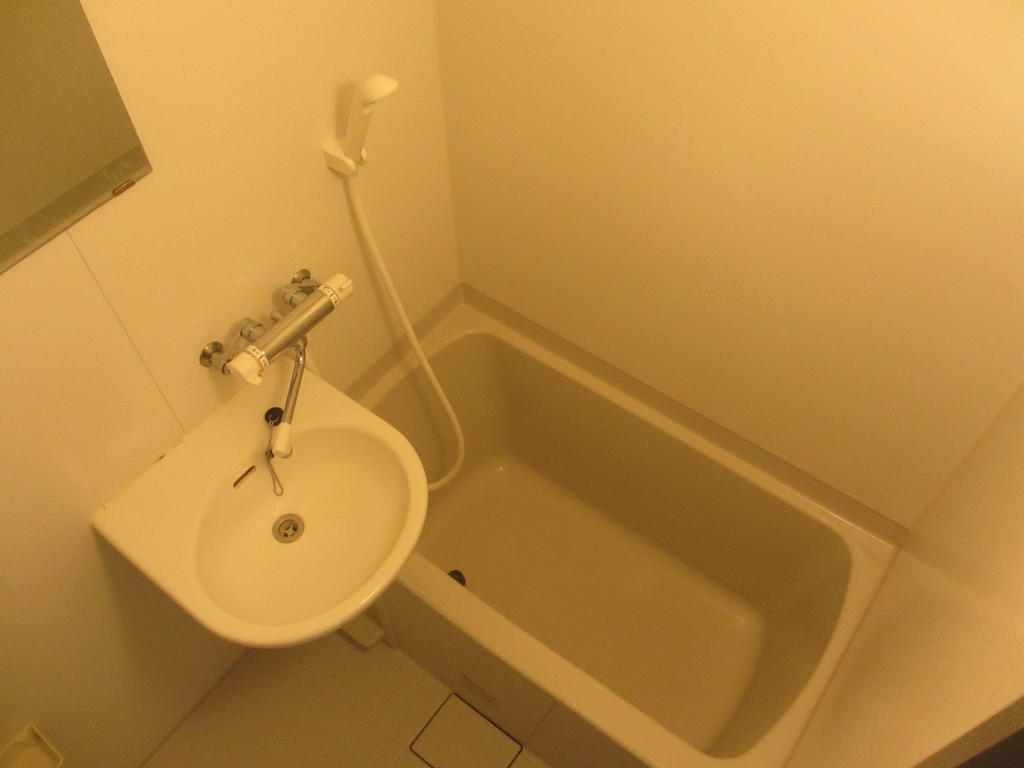 Bath. ☆ (* ⌒ ▽ ⌒ *) (* ⌒ ▽ ⌒ *) (* ⌒ ▽ ⌒ *) (* ⌒ ▽ ⌒ *) ☆