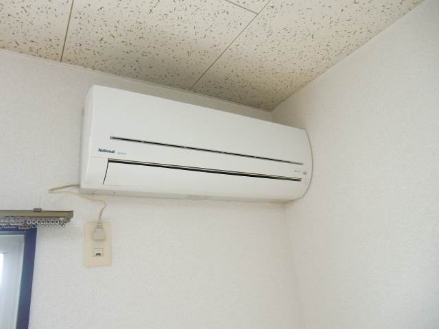 Other Equipment. Comfortable air-conditioned ☆