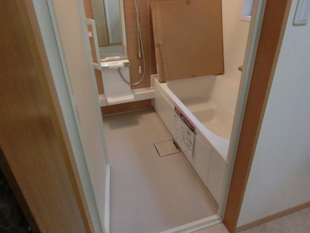 Bathroom. Indoor (September 2013) Shooting