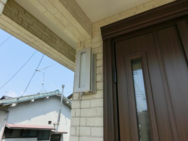 Entrance. Local (September 2013) Shooting