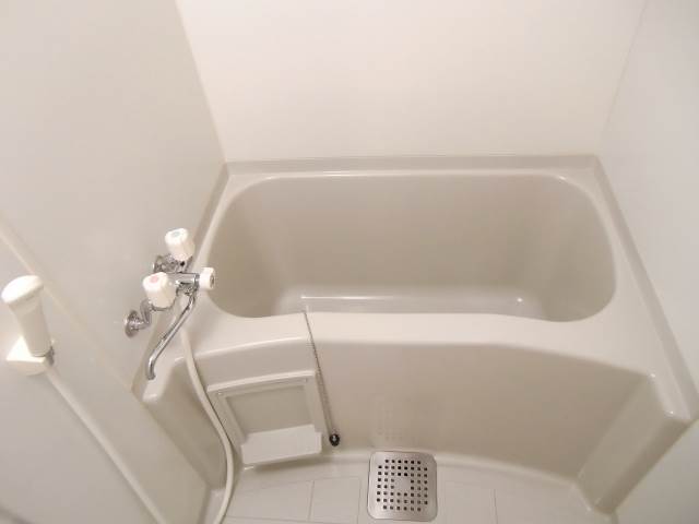 Bath. With bathroom dryer