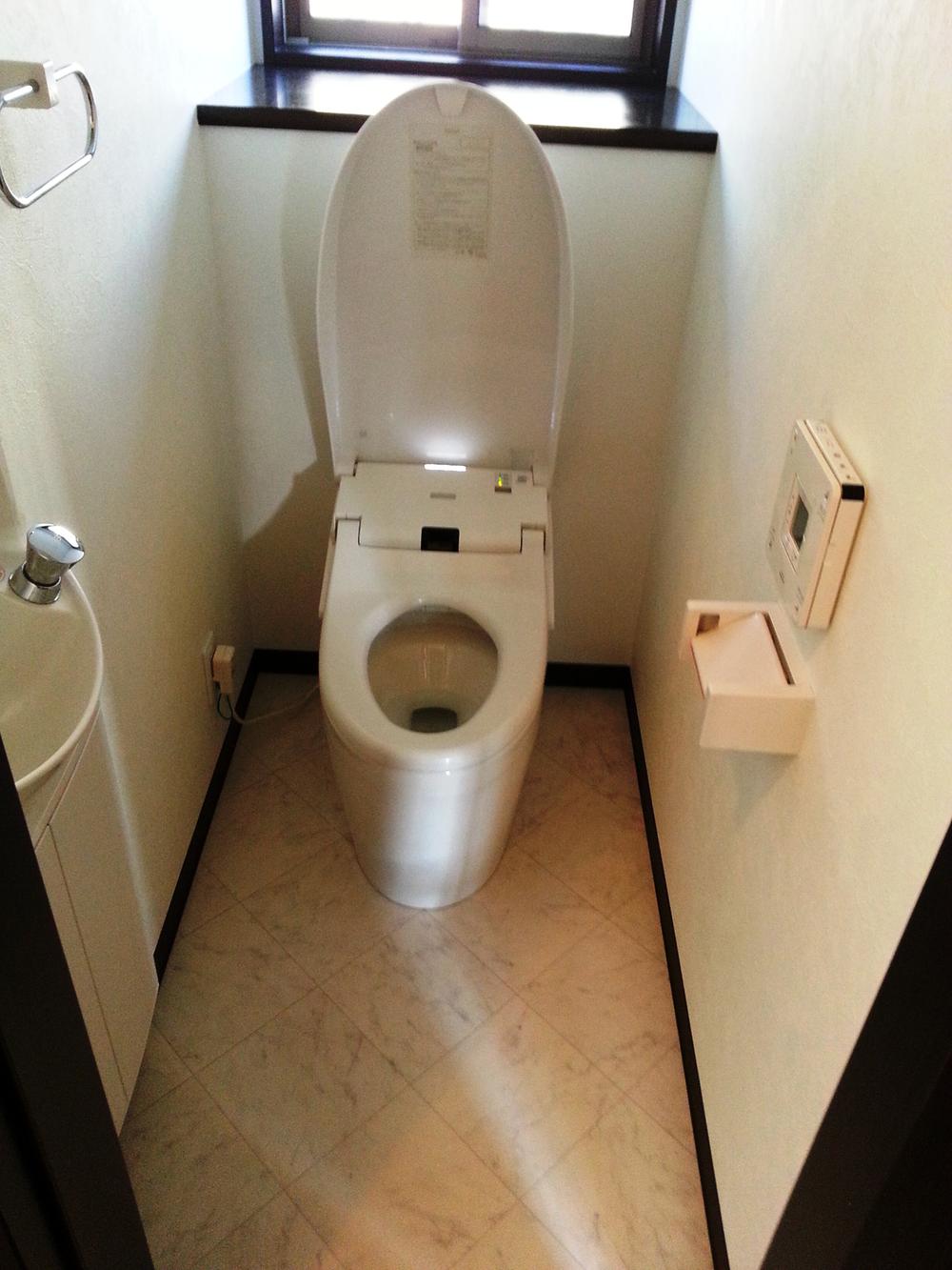 Toilet
