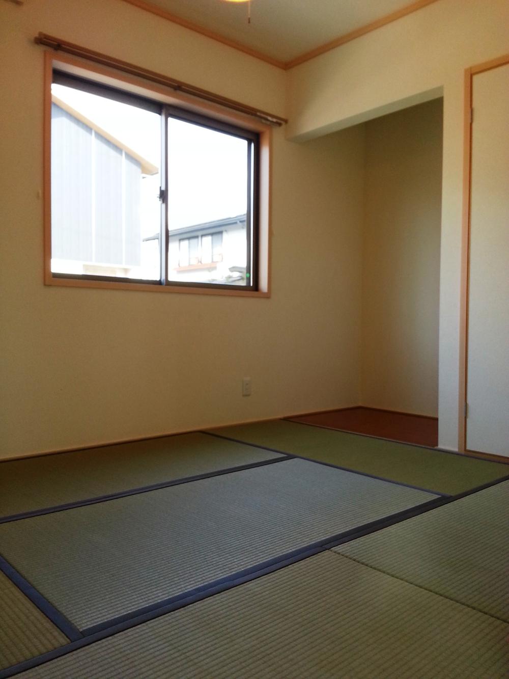 Other introspection. 1F Japanese-style room