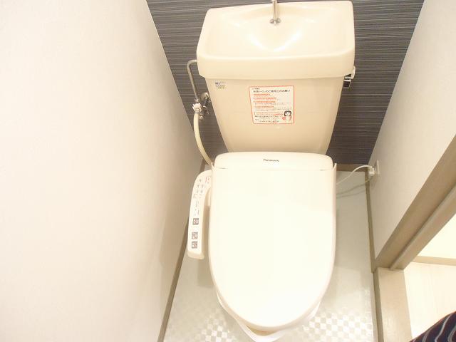 Toilet. ※ The image is that of another room.