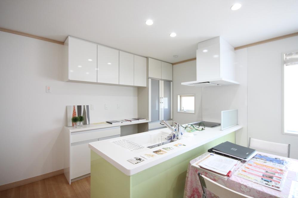 Kitchen. Open kitchen can help everyone.