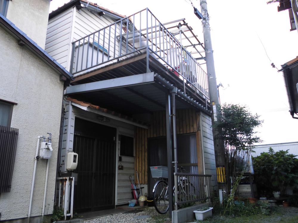 Local appearance photo