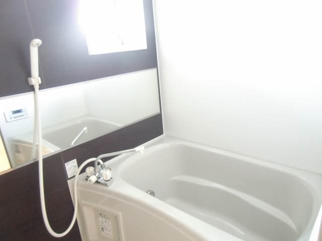 Bath. Spacious bathroom ☆