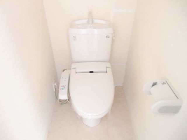 Toilet. With Washlet ☆
