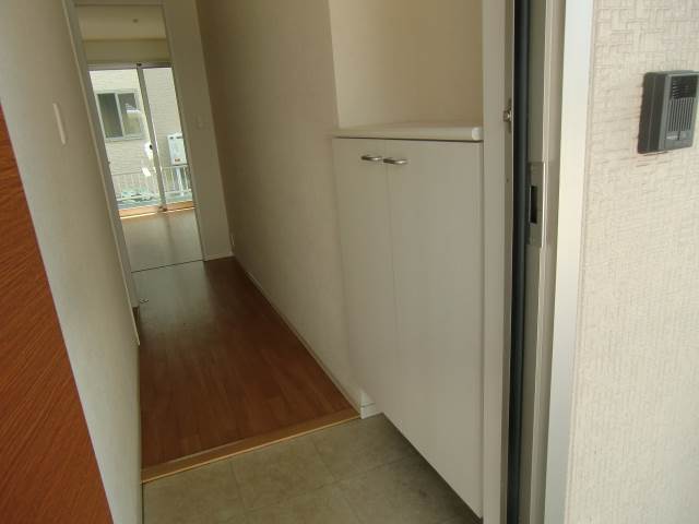Entrance. Wide entrance ☆