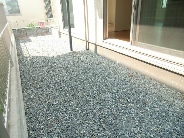 Garden. Spacious garden ☆