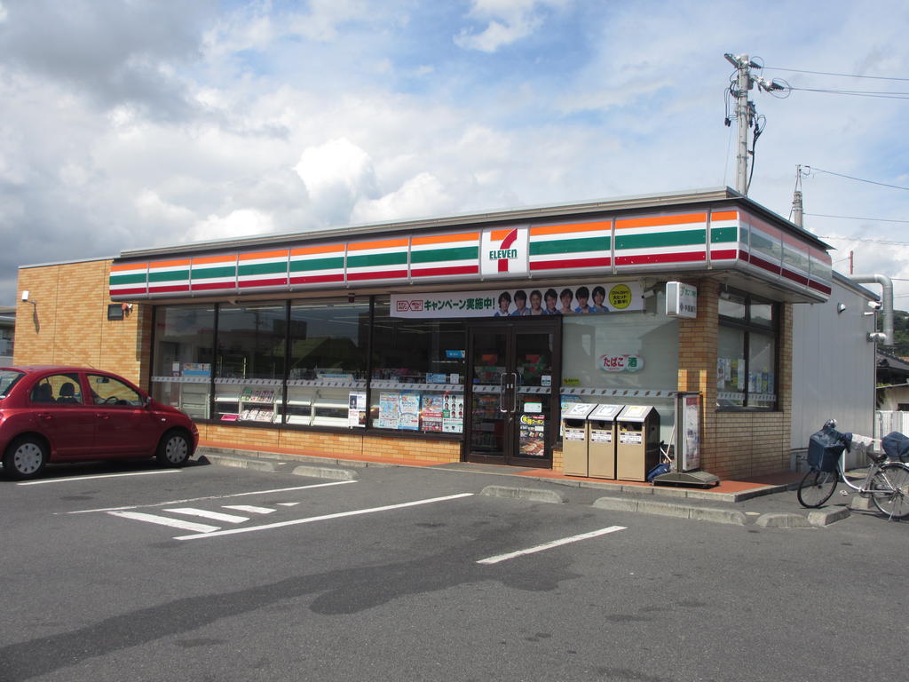 Convenience store. Seven-Eleven Kurashiki Tsurajima crane Nitta store up (convenience store) 981m