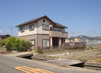 Local appearance photo. Local (12 May 2013) Shooting